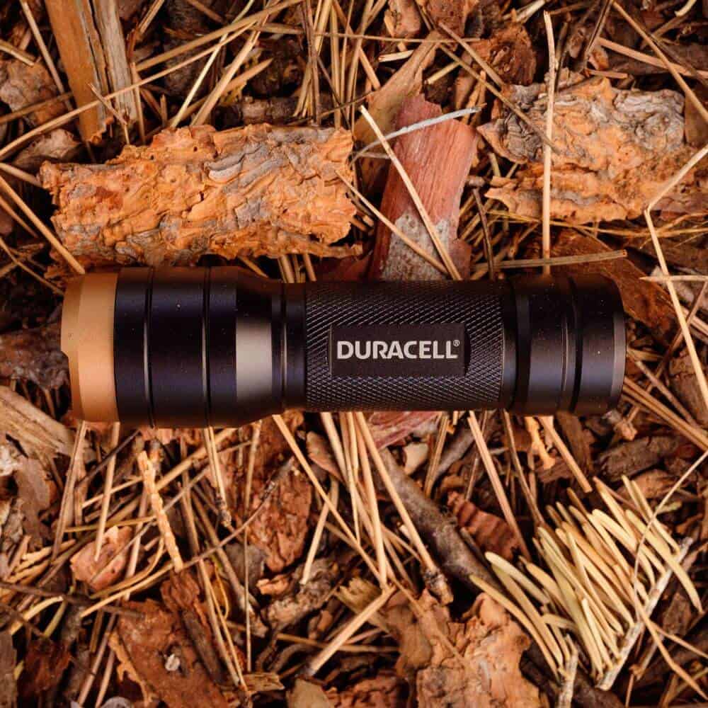 Duracell LED Taschenlampe mit Super Clear im Aluminium Gehäuse mit Schlüsselband KEY-3 